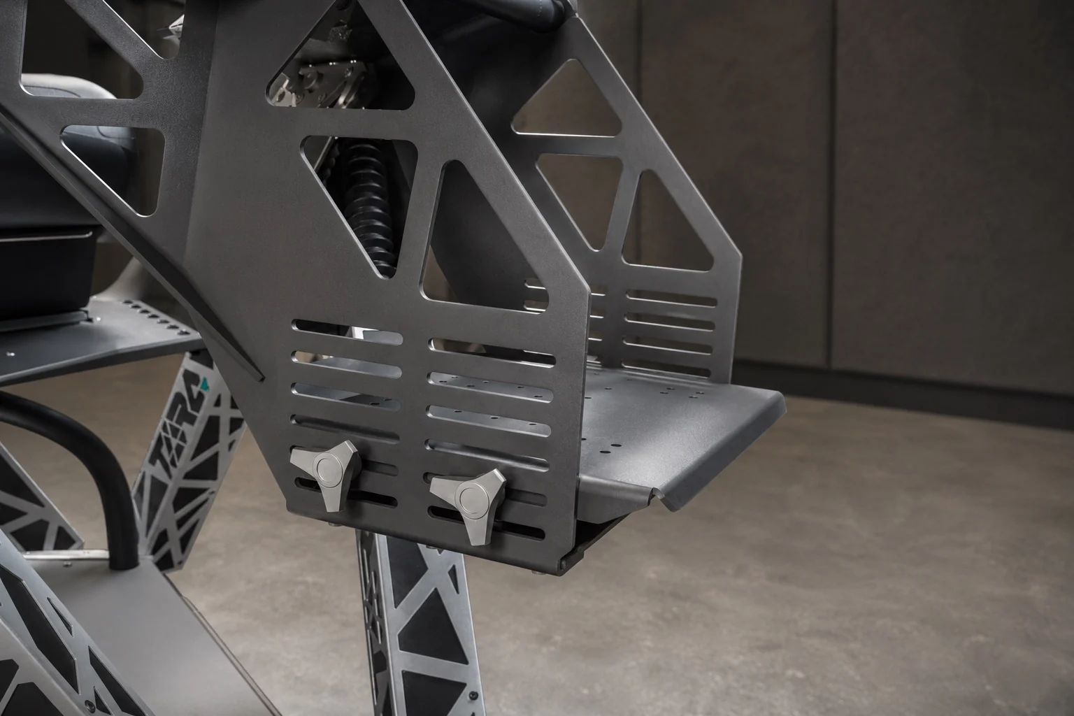 TORQ EVO 2 adjustable pedal mount detail